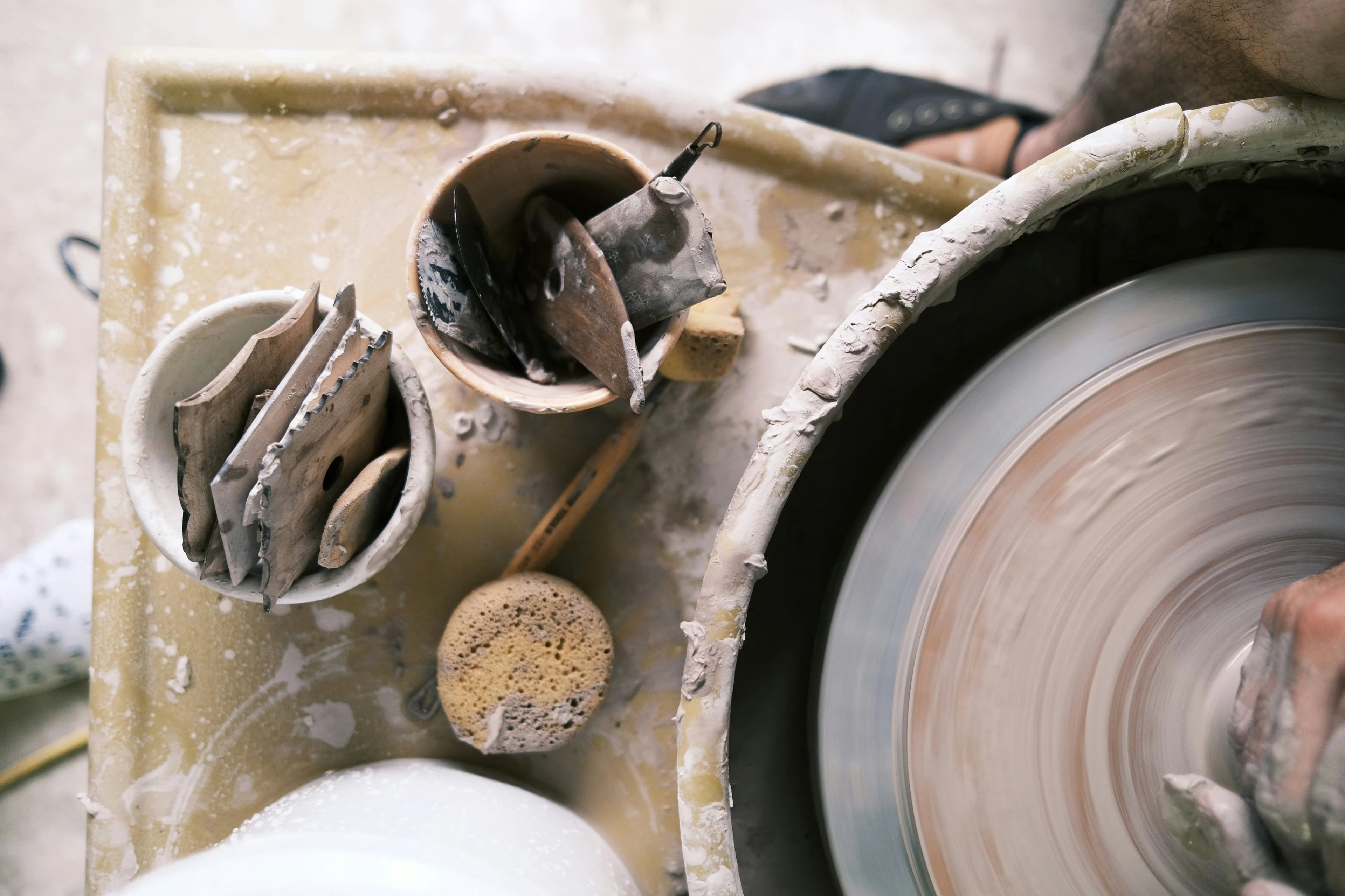 Wheel throwing tips for beginners: mastering the pottery wheel